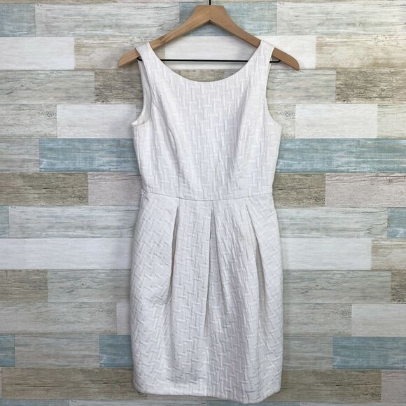 WHBM Geo Textured Tulip-Skirt Dress White Fit & Flare Pleated Pockets Womens 2 - Picture 2 of 8